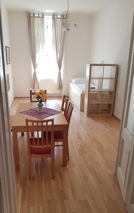 Apartment Sobieski Inner Ring Wien